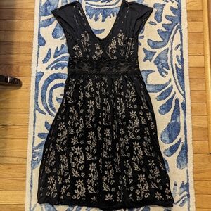 Sweetees dress floral black & beige/nude "lace" Anthropologie